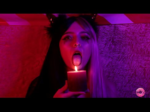 ❤️ Strastveno pušenje od seksi sukubusa s ispunjenim ustima ☑ Porno kod nas