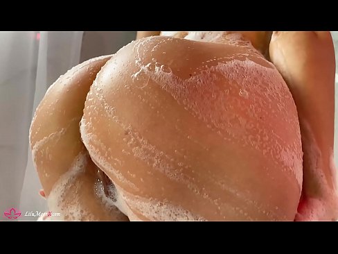 ❤️ Brineta masturbira macu vibratorom do intenzivnog orgazma pod tušem ☑ Porno kod nas