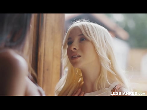 ❤️ Djevojka dolazi kući nekoliko mjeseci kasnije i na kraju jede mačkinu macu ☑ Porno kod nas