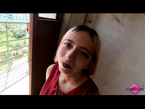 ❤️ Student Sensual siše stranca u zaleđu - sperma mu na licu ☑ Porno kod nas